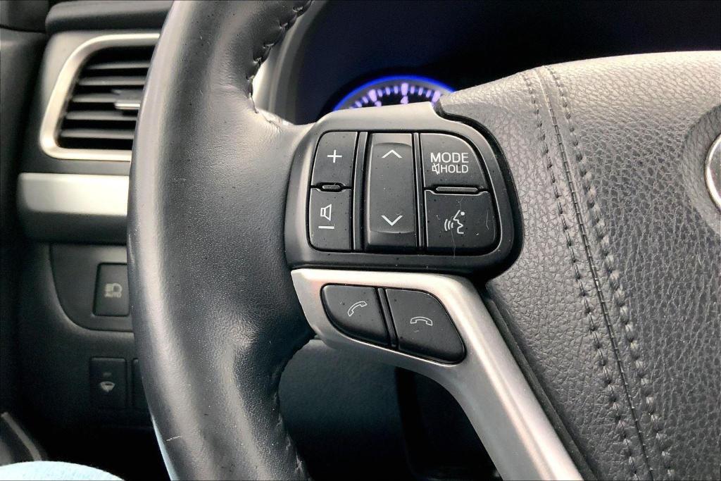 used 2018 Toyota Highlander car, priced at $22,500