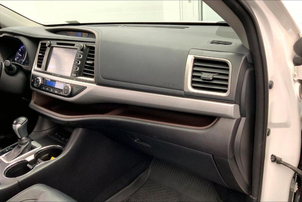 used 2018 Toyota Highlander car, priced at $22,500