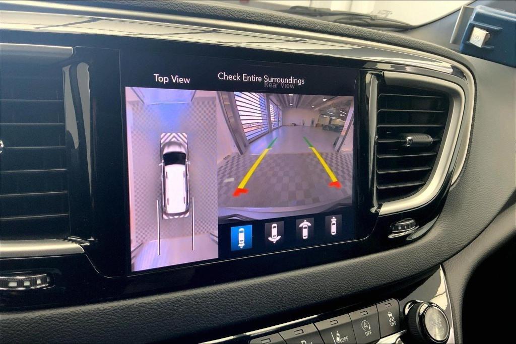 used 2020 Chrysler Pacifica car, priced at $25,500