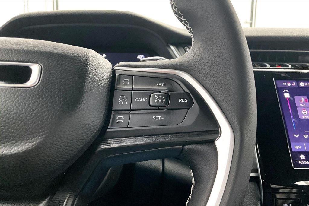 used 2025 Jeep Grand Cherokee car, priced at $36,768