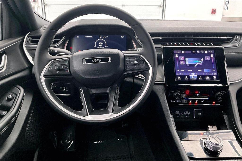 used 2025 Jeep Grand Cherokee car, priced at $36,768