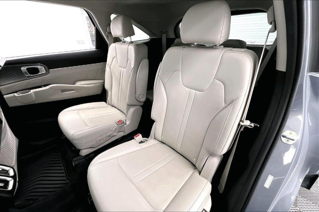 used 2022 Kia Sorento car, priced at $27,000