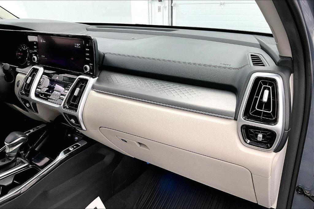 used 2022 Kia Sorento car, priced at $27,000