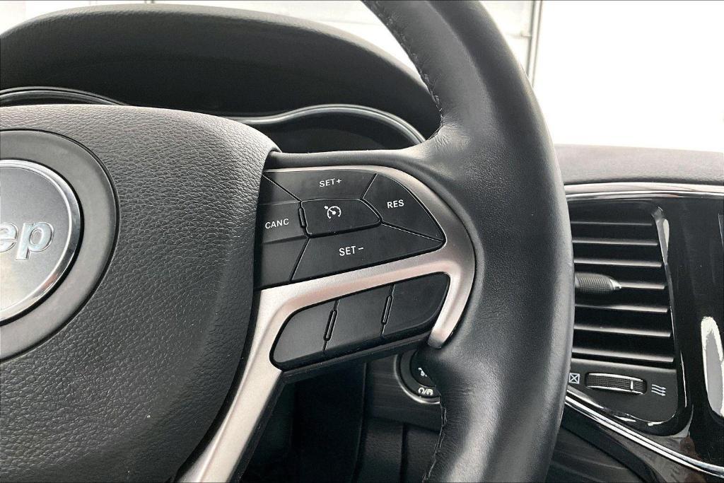 used 2021 Jeep Grand Cherokee car, priced at $27,438