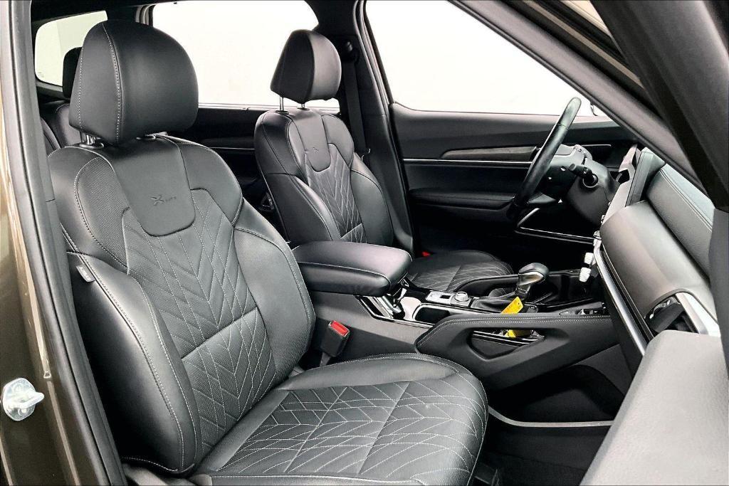 used 2024 Kia Telluride car, priced at $44,000