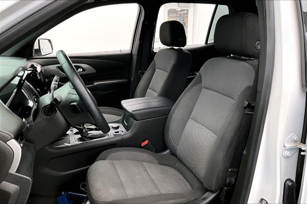 used 2023 Chevrolet Traverse car, priced at $34,434