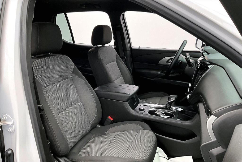 used 2023 Chevrolet Traverse car, priced at $34,434