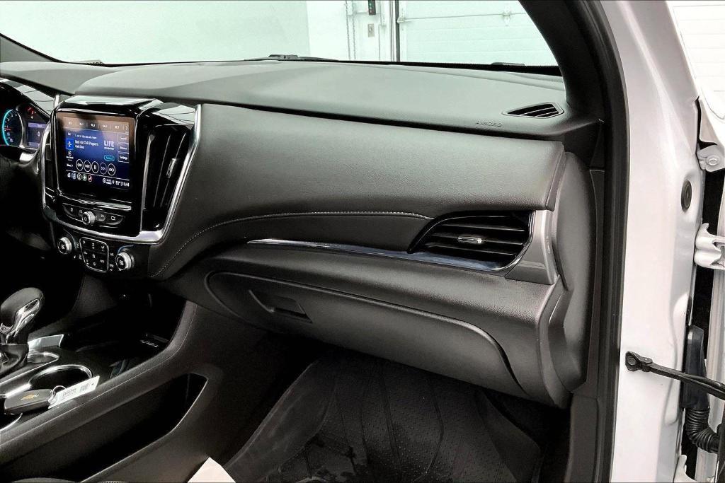 used 2023 Chevrolet Traverse car, priced at $34,434