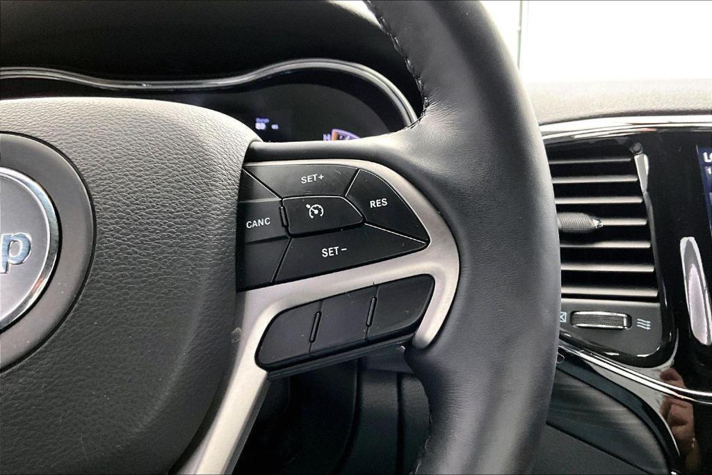 used 2021 Jeep Grand Cherokee car, priced at $28,882