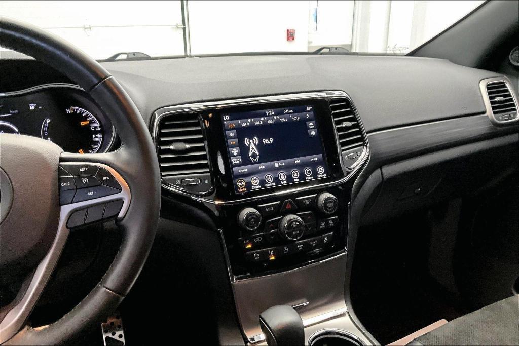 used 2021 Jeep Grand Cherokee car, priced at $28,882