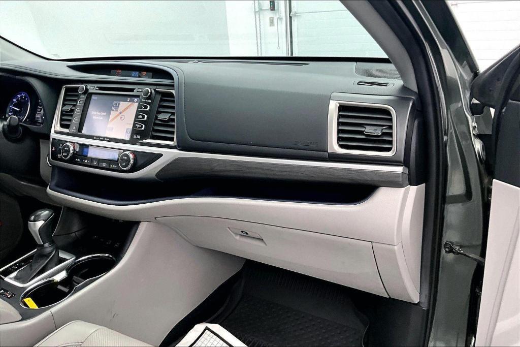 used 2019 Toyota Highlander car, priced at $27,000