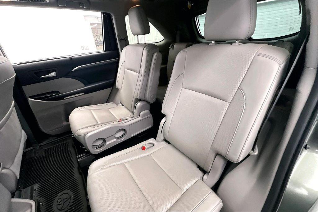 used 2019 Toyota Highlander car, priced at $27,000