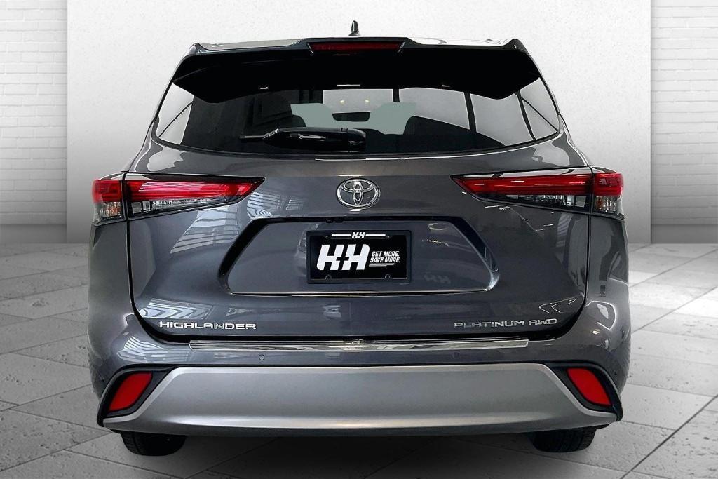 used 2022 Toyota Highlander car, priced at $37,000