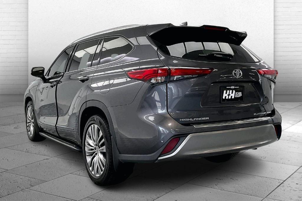 used 2022 Toyota Highlander car, priced at $37,000
