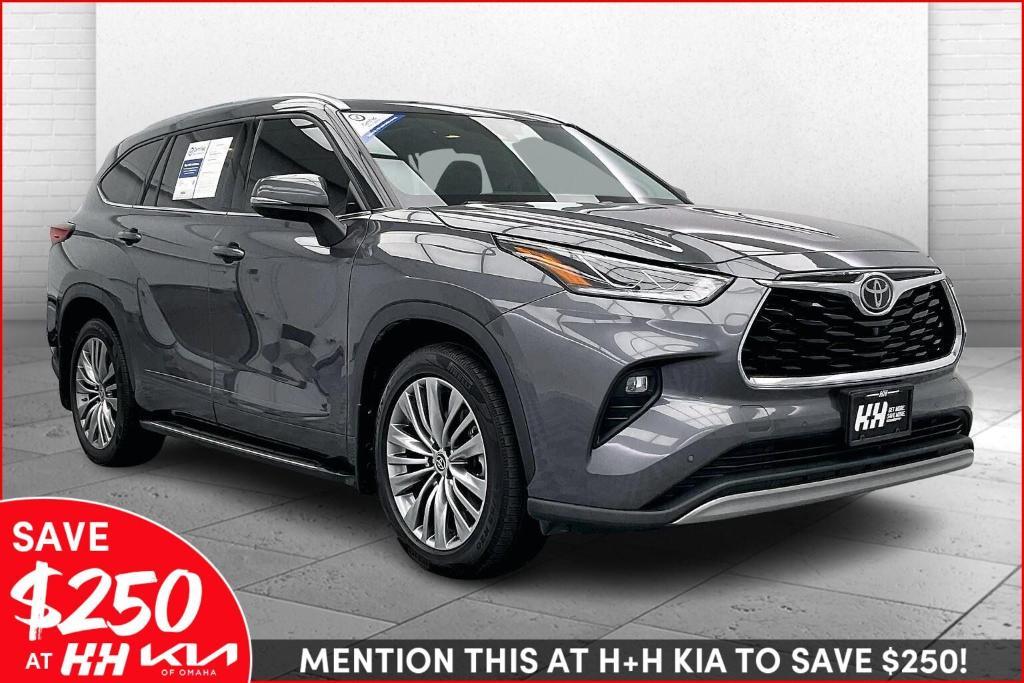 used 2022 Toyota Highlander car, priced at $37,000