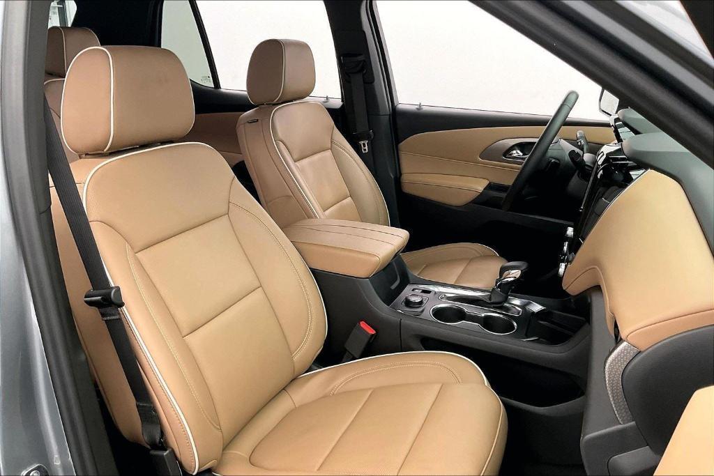 used 2023 Chevrolet Traverse car, priced at $41,995