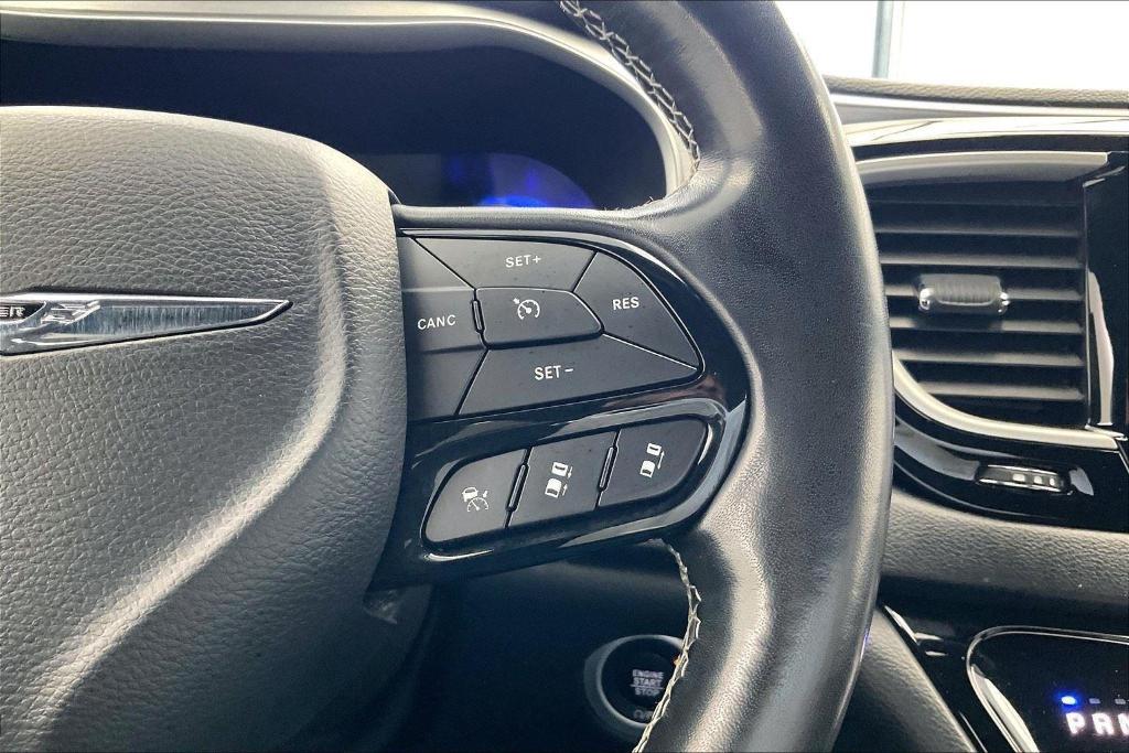 used 2020 Chrysler Pacifica car, priced at $25,290