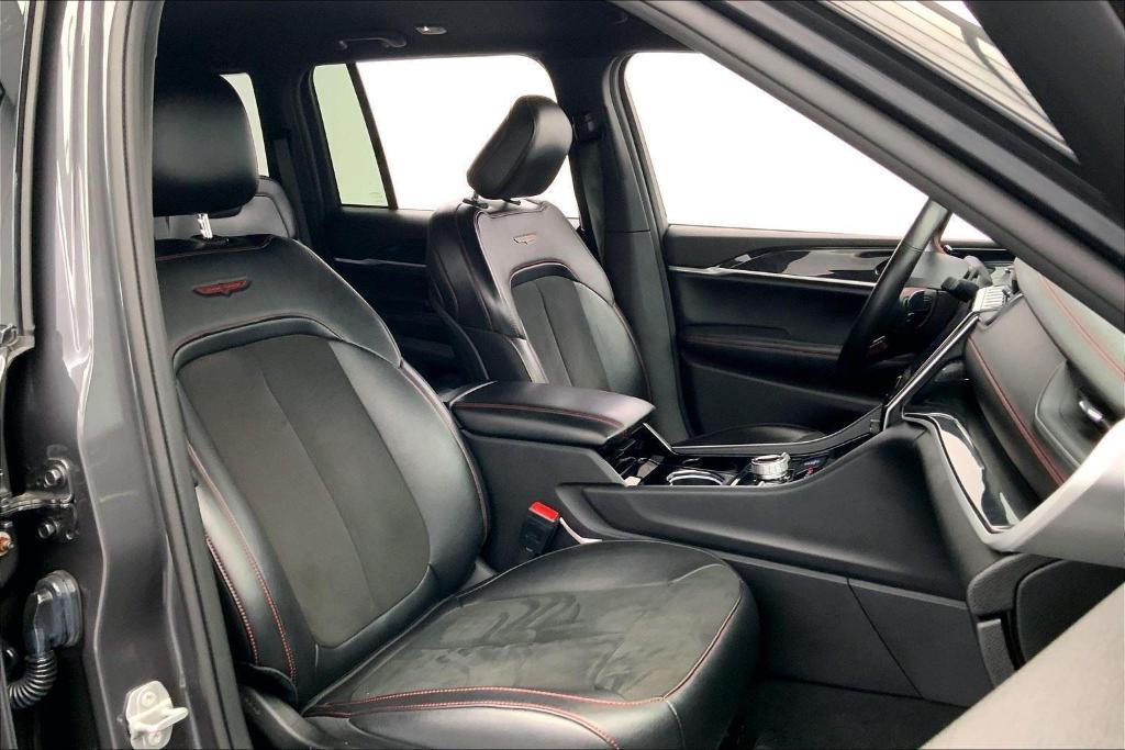 used 2022 Jeep Grand Cherokee car, priced at $33,000