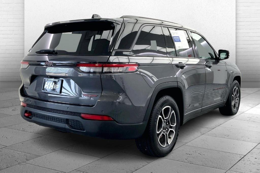 used 2022 Jeep Grand Cherokee car, priced at $33,000