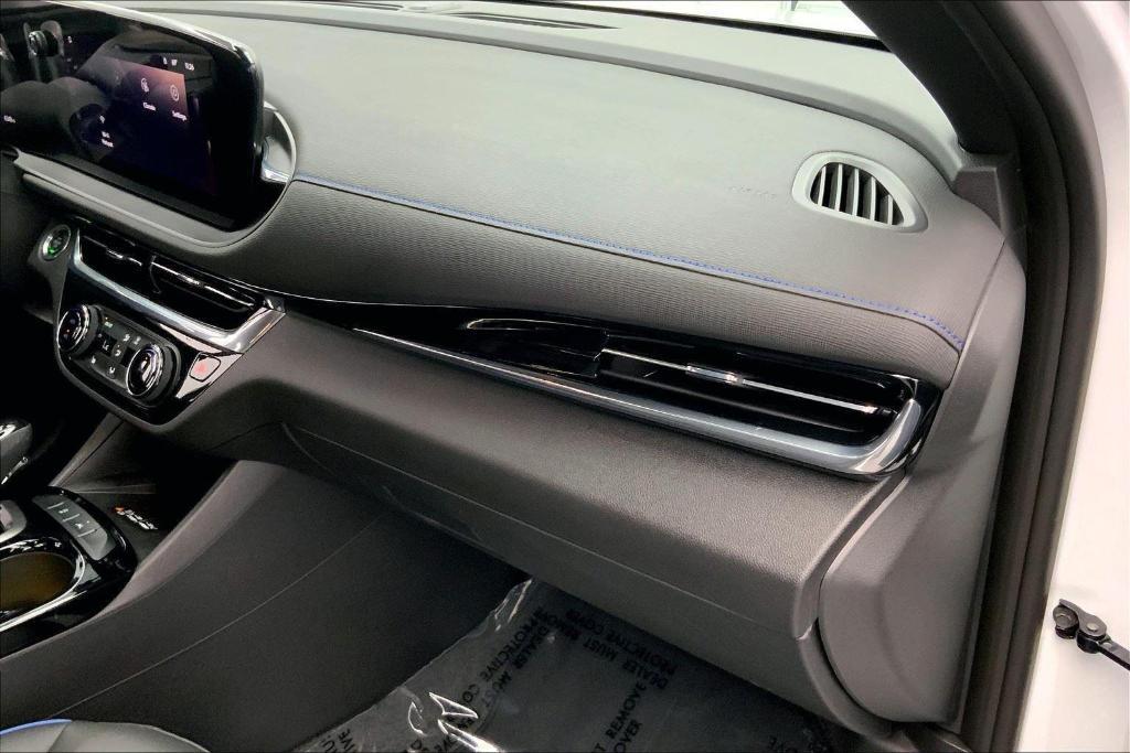used 2024 Buick Envista car, priced at $27,000