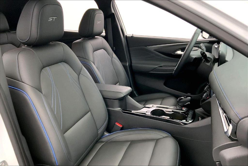 used 2024 Buick Envista car, priced at $27,000