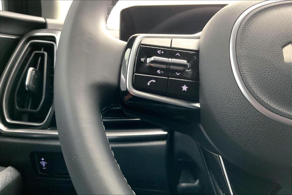 used 2025 Kia Sorento car, priced at $36,500