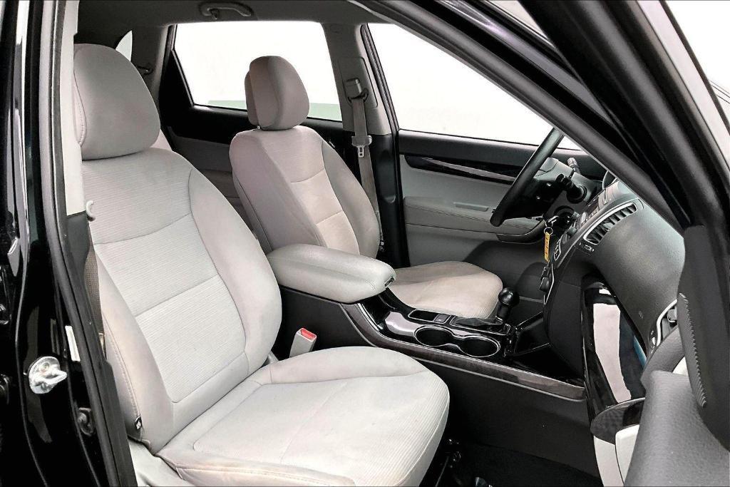 used 2015 Kia Sorento car, priced at $10,000