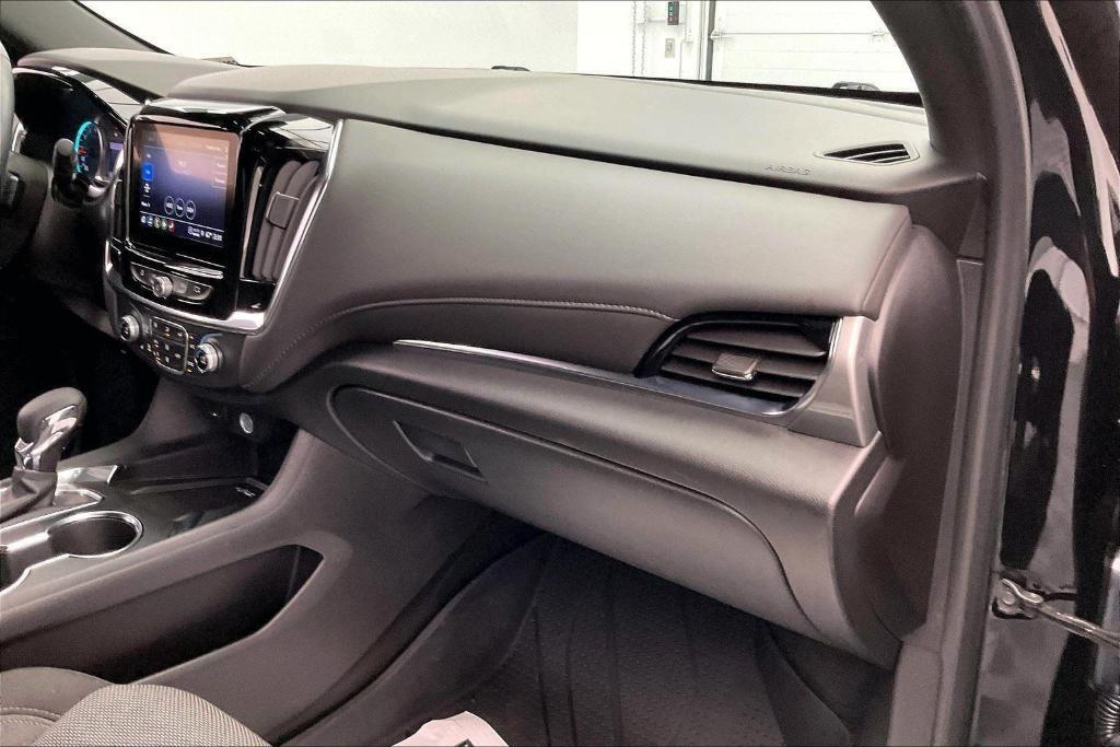 used 2023 Chevrolet Traverse car, priced at $31,495