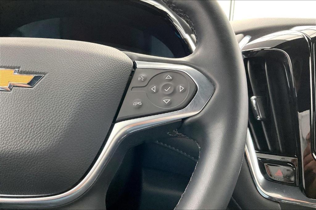 used 2023 Chevrolet Traverse car, priced at $31,495