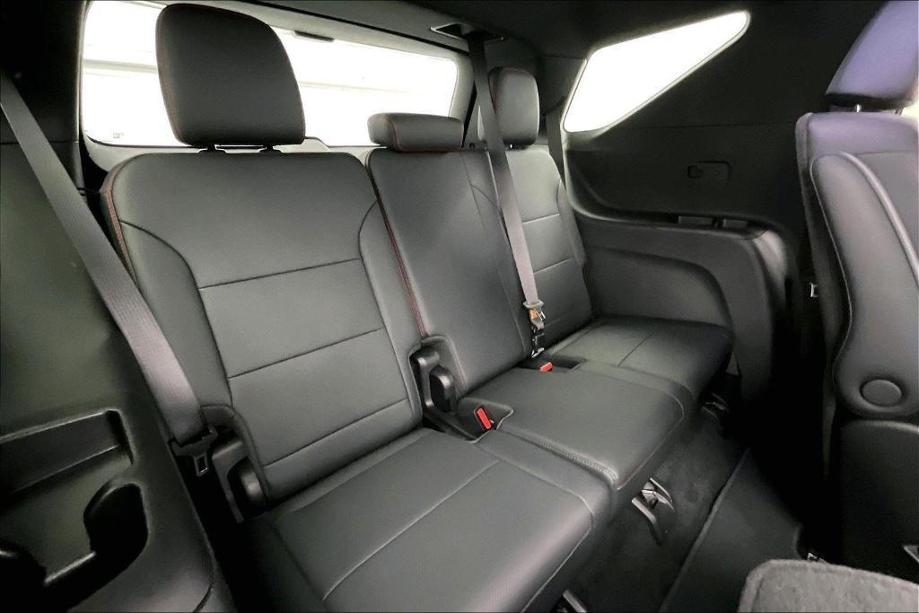 used 2024 Chevrolet Traverse car, priced at $53,290