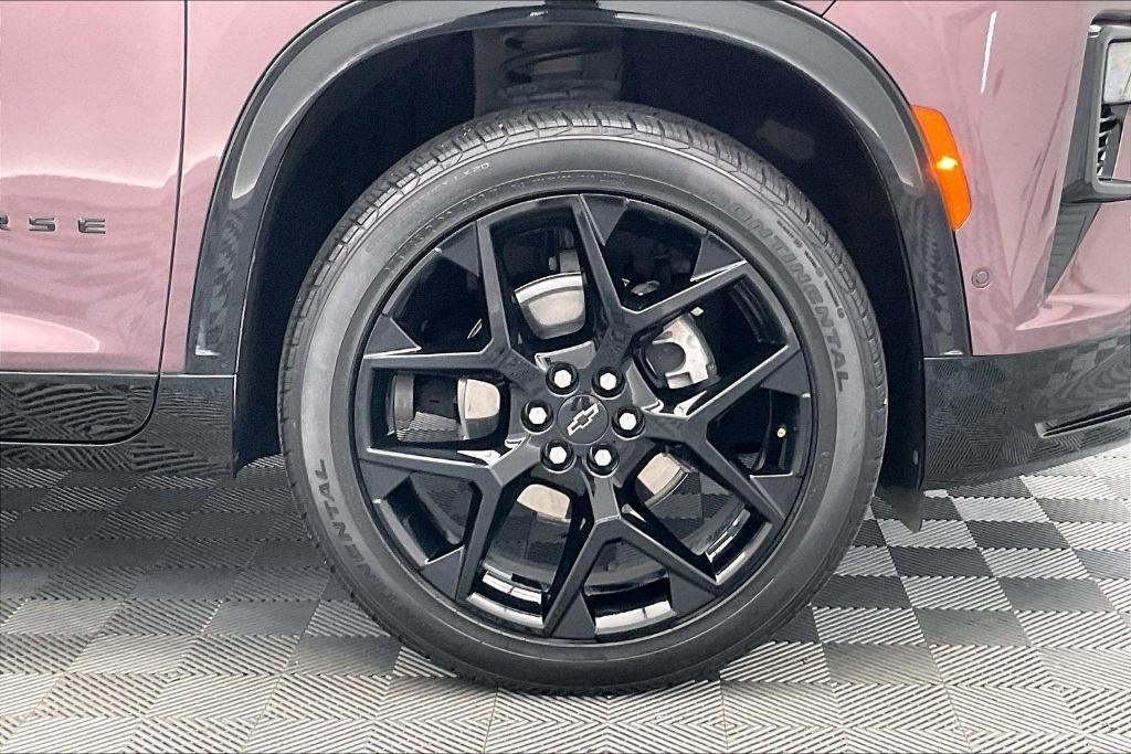 used 2024 Chevrolet Traverse car, priced at $53,290