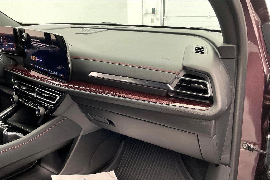 used 2024 Chevrolet Traverse car, priced at $53,290