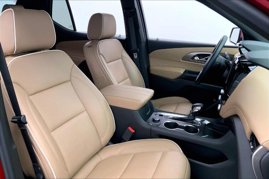 used 2023 Chevrolet Traverse car, priced at $41,890