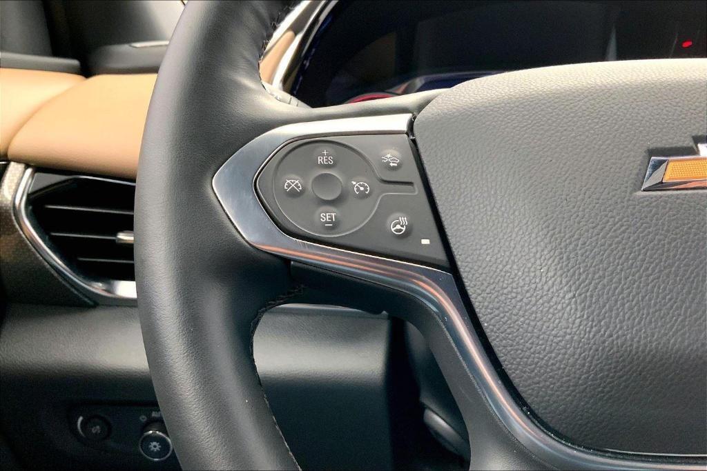 used 2023 Chevrolet Traverse car, priced at $41,890