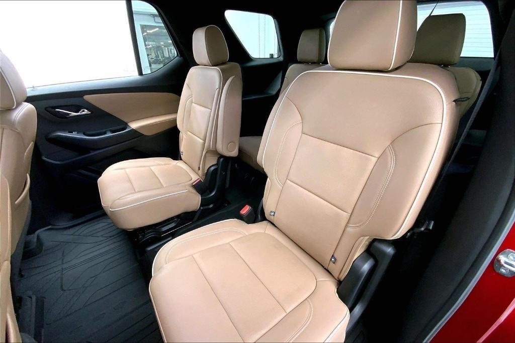 used 2023 Chevrolet Traverse car, priced at $41,890