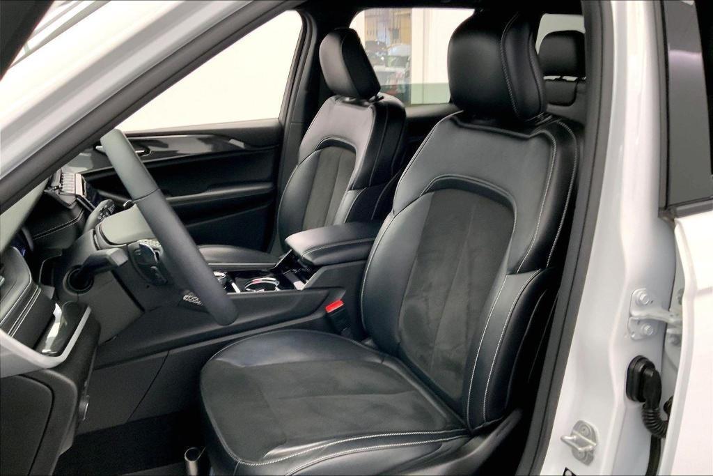 used 2023 Jeep Grand Cherokee car, priced at $35,800