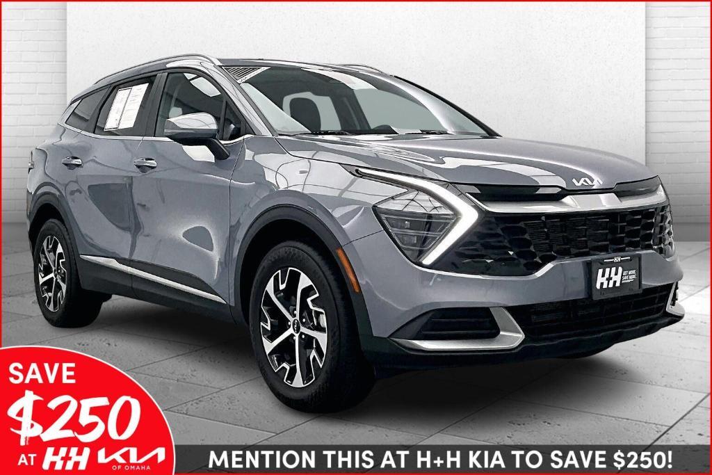 used 2025 Kia Sportage car, priced at $30,000
