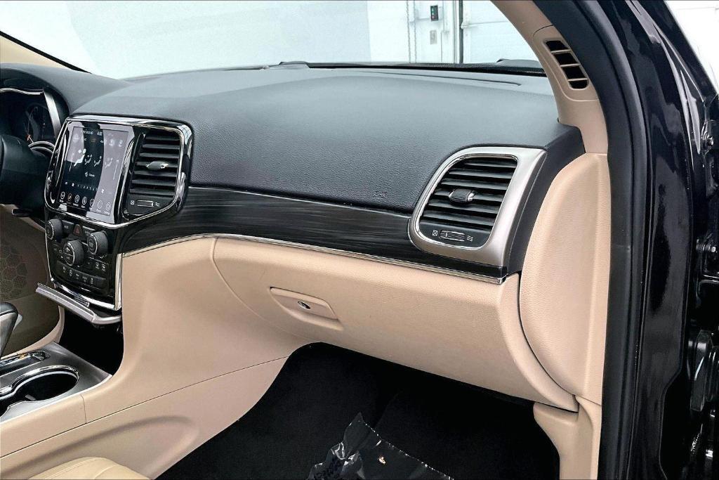 used 2021 Jeep Grand Cherokee car, priced at $19,995