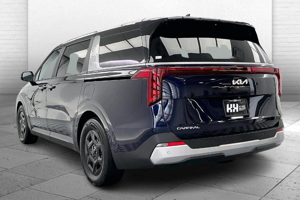 used 2025 Kia Carnival car, priced at $38,000