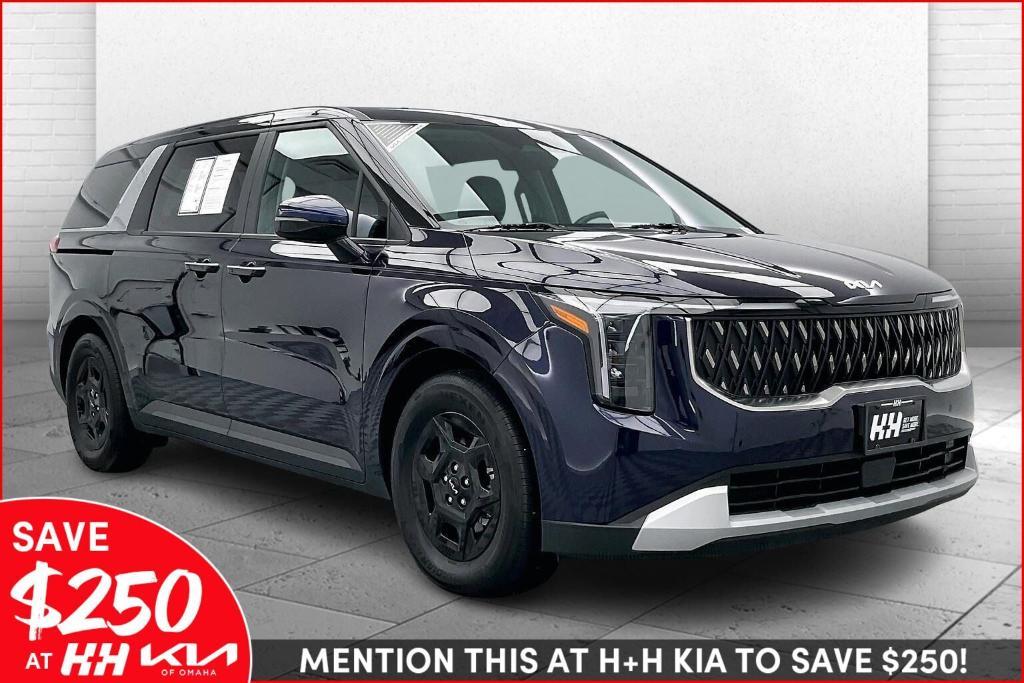 used 2025 Kia Carnival car, priced at $39,000