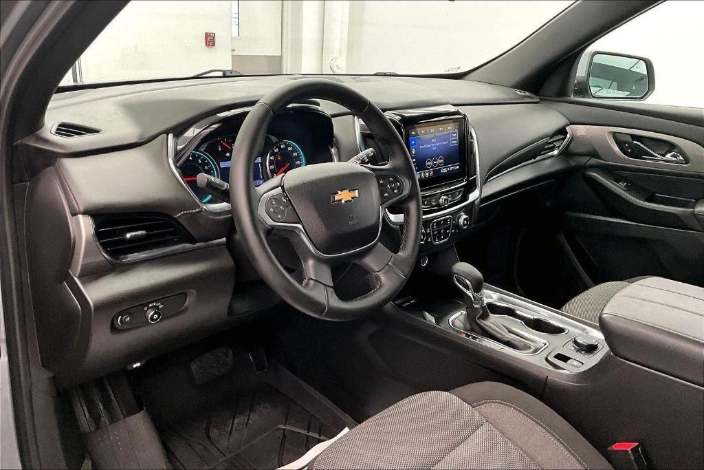 used 2023 Chevrolet Traverse car, priced at $31,995