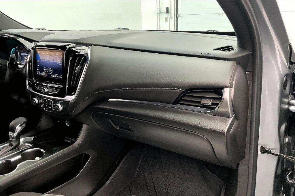 used 2023 Chevrolet Traverse car, priced at $31,995