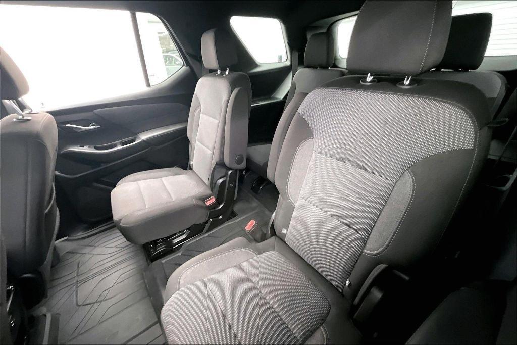 used 2023 Chevrolet Traverse car, priced at $31,995