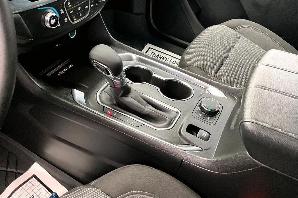 used 2023 Chevrolet Traverse car, priced at $31,995