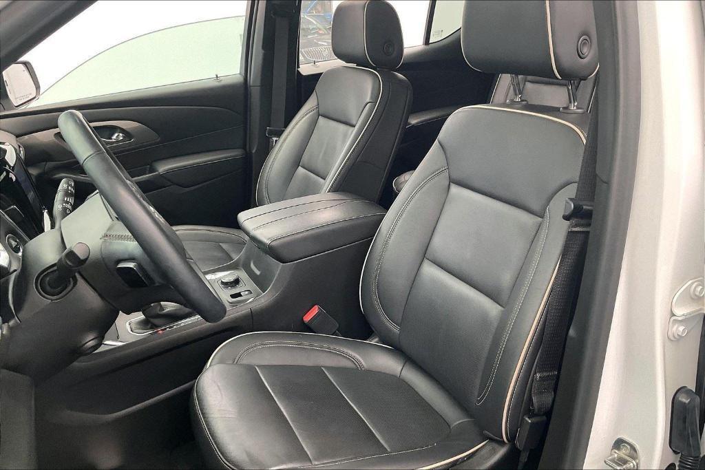 used 2023 Chevrolet Traverse car, priced at $39,888