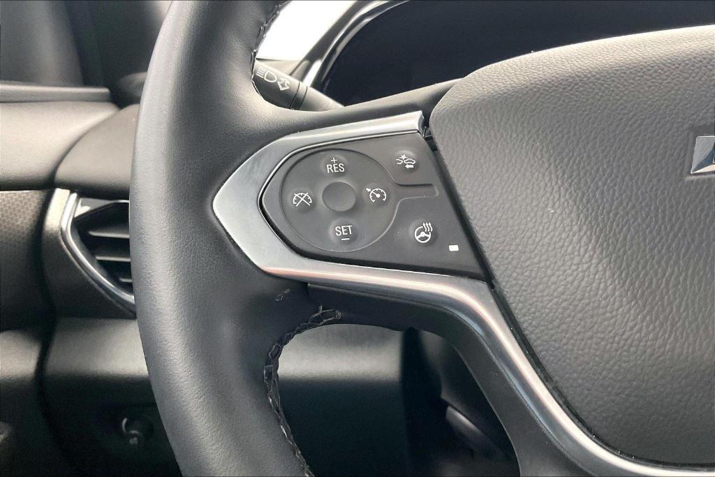 used 2023 Chevrolet Traverse car, priced at $39,888