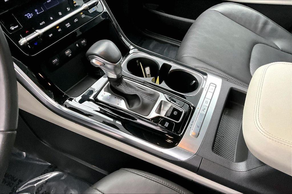 used 2024 Kia Carnival car, priced at $35,000