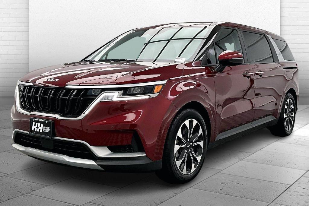 used 2024 Kia Carnival car, priced at $35,000