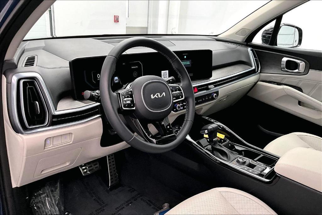 used 2025 Kia Sorento car, priced at $39,500