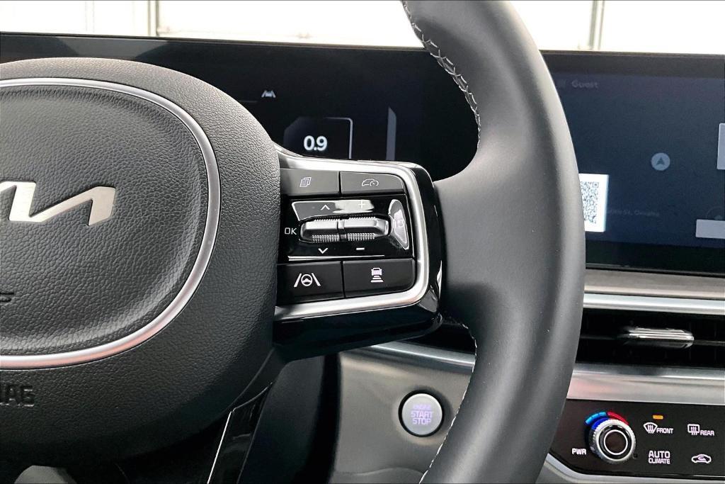 used 2025 Kia Sorento car, priced at $39,500